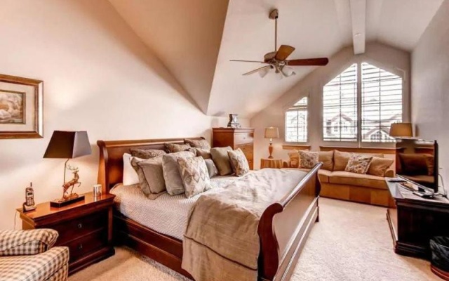 photo 4 of Ski, in Ski out 3 Bedroom Vacation Condo with Resort Amenities