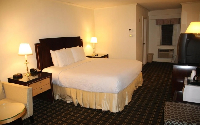 photo 4 of Bedford Plaza Hotel - Boston