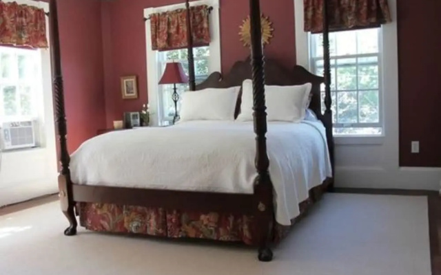 photo 3 of Beech Tree Bed and Breakfast