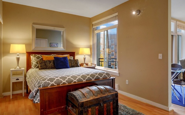 photo 2 of Belltown Court Garden View Suite - One Bedroom Apartment