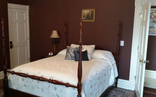 photo 5 of Benton Park Inn