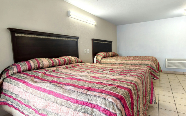 photo 4 of Best Budget Inn San Marcos, TX