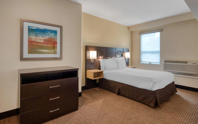 photo 4 of Best Western Seattle Airport Hotel