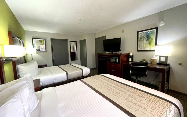 photo 3 of SureStay Hotel by Best Western Deer Park