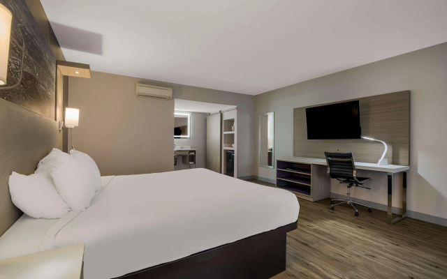 photo 4 of Best Western Diamond Bar Hotel & Suites