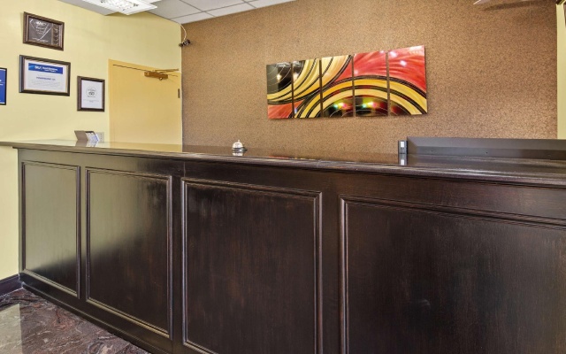 photo 2 of Best Western Executive Inn