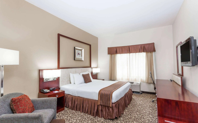 photo 5 of Baymont by Wyndham Columbia Fort Jackson