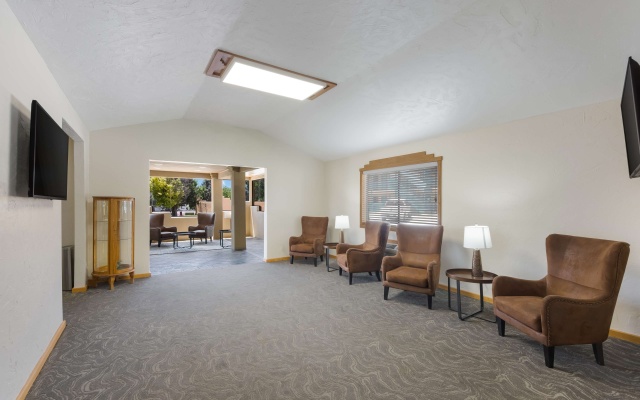 photo 5 of Best Western Kokopelli Lodge