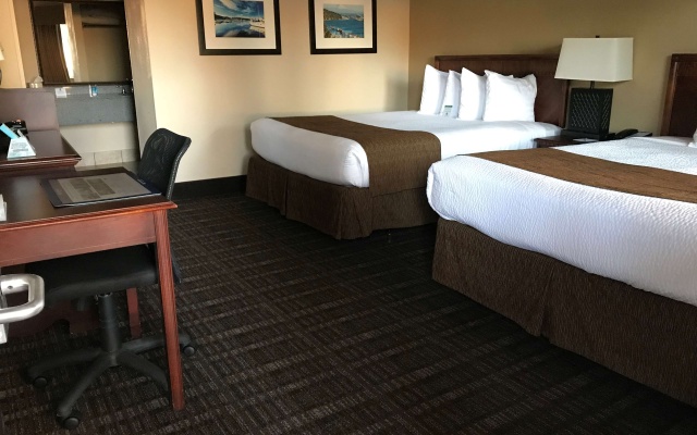 photo 3 of Best Western Lakewood