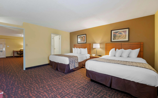 photo 4 of Best Western Louisville East Inn & Suites