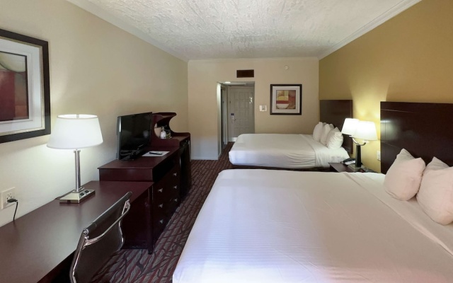 photo 4 of Motel 6 Dallas, Tx - Downtown