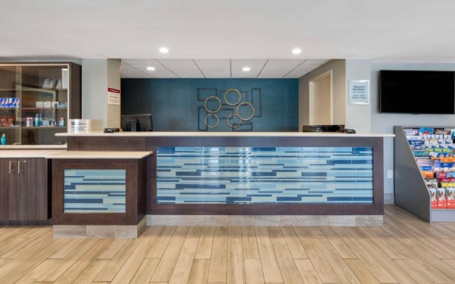 photo 2 of Best Western Plus Alexandria / Fort Belvoir