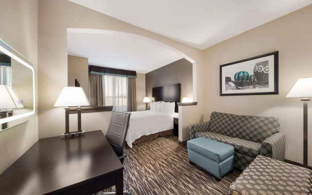 photo 4 of Comfort Suites Plano East - Richardson