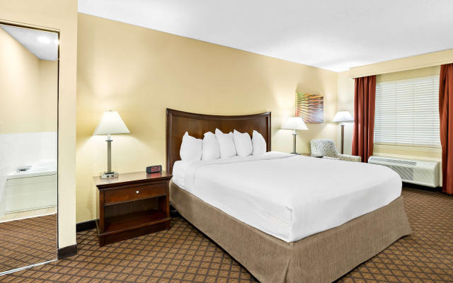 photo 4 of Best Western Coach House