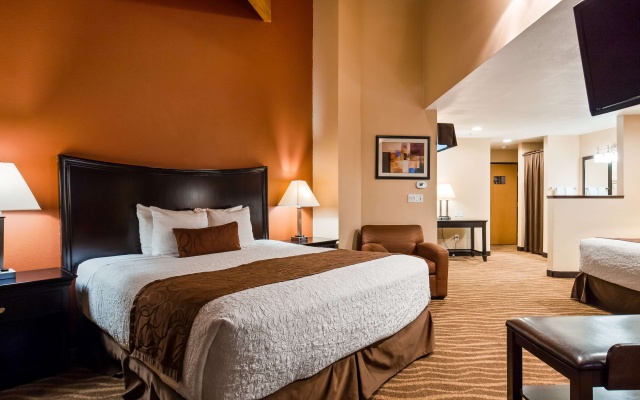 photo 4 of Best Western Plus Corning Inn