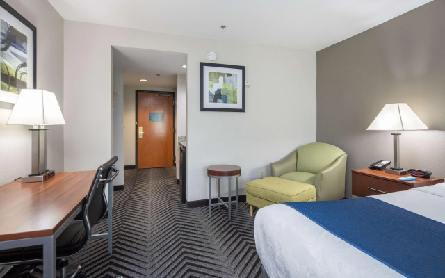 photo 4 of Best Western Inn & Suites San Mateo - San Francisco Airport