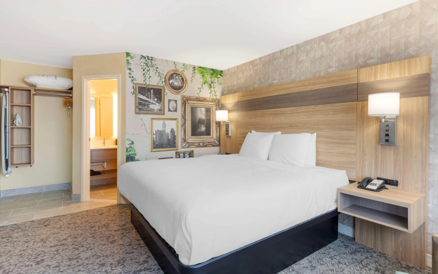 photo 5 of Best Western Glenview -Chicagoland Inn and Suites