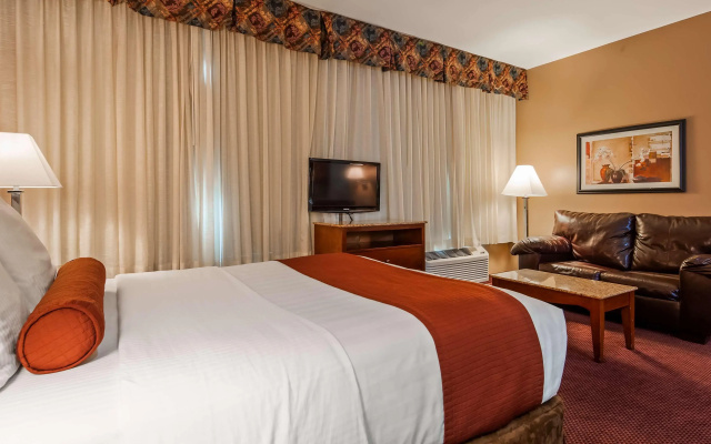 photo 5 of Best Western Plus Hannaford Inn & Suites