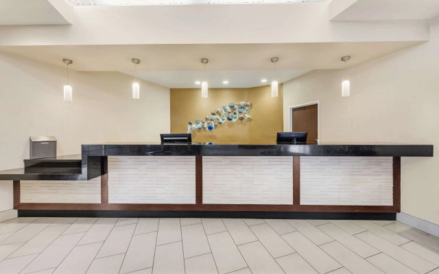 photo 2 of Best Western Plus Heritage Inn Ontario Rancho Cucamonga