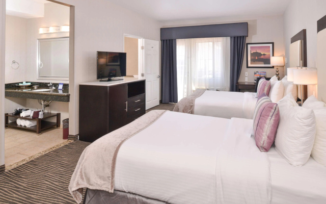 photo 5 of Best Western Plus Hotel At The Convention Center