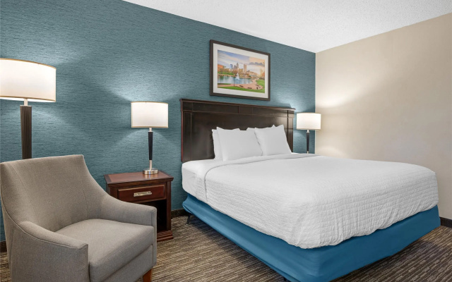 photo 5 of Best Western Plus Indianapolis North At Pyramids