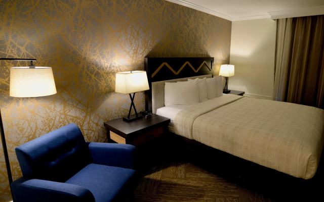 photo 3 of Best Western Plus Inn At The Vines