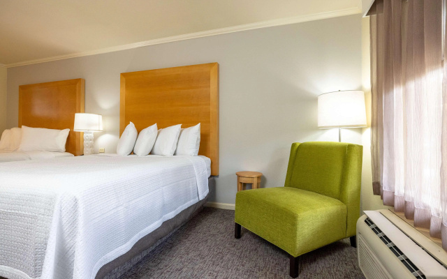 photo 4 of Best Western Plus Dixon Davis