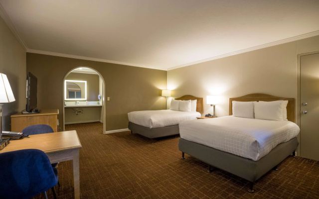 photo 3 of Best Western Inn