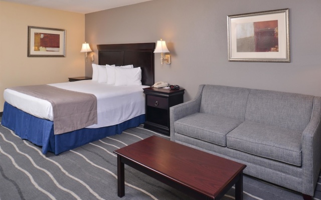 photo 2 of Best Western Irving Inn Suites at DFW Airport