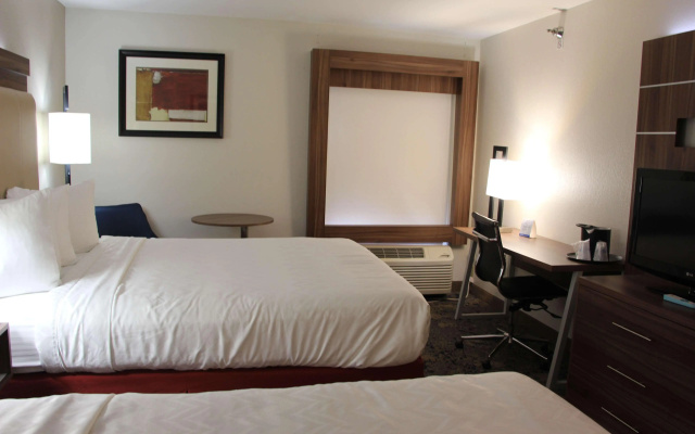 photo 3 of Best Western Plus Kansas City Airport-KCI East