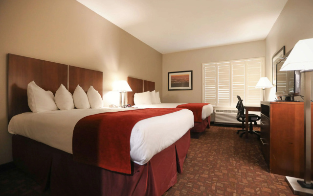 photo 4 of Best Western Lanai Garden Inn & Suites
