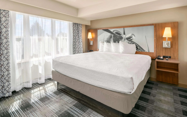 photo 3 of Executive Residency by Best Western Navigator Inn & Suites