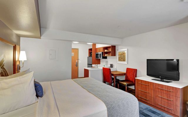 photo 5 of Executive Residency by Best Western Navigator Inn & Suites