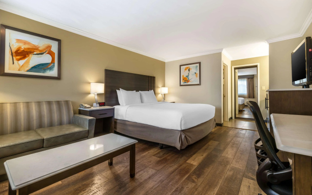 photo 3 of Best Western Plus Orange County Airport North