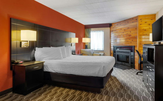 photo 4 of Best Western Plus Poconos Hotel