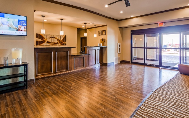 photo 3 of Best Western Plus Seminole Hotel & Suites