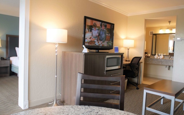 photo 3 of Spark by Hilton Sarasota Siesta Key Gateway