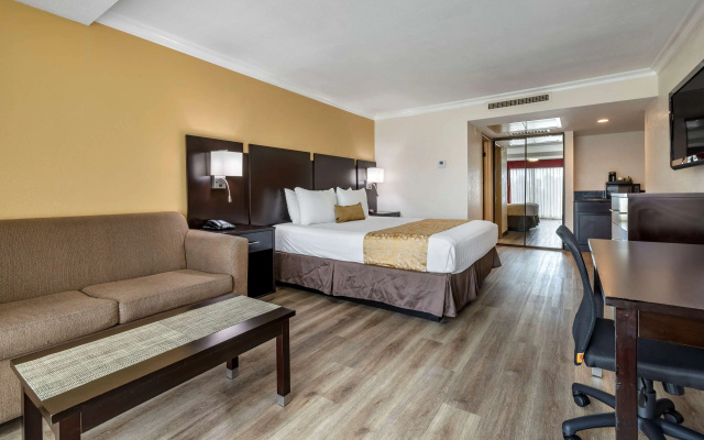 photo 4 of Best Western Plus South Bay Hotel