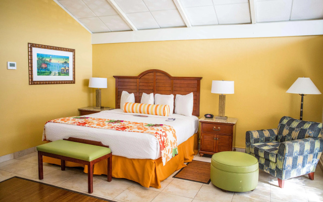 photo 3 of Best Western Plus Yacht Harbor Inn