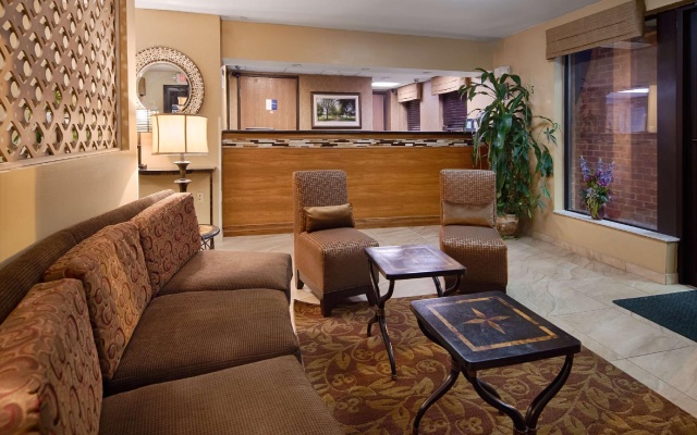 photo 4 of MHO Inn & Suites