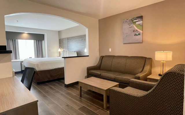 photo 3 of Best Western Roanoke Inn & Suites