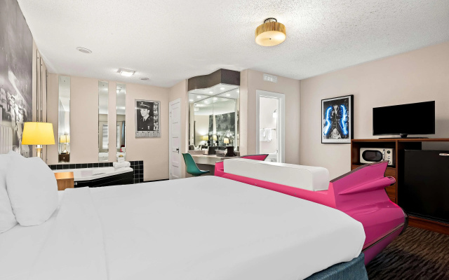 photo 3 of Best Western Route 66 Rail Haven