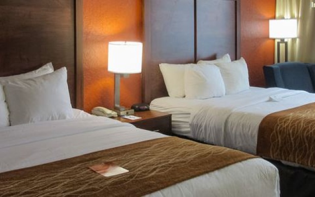photo 2 of Best Western Starlite Village