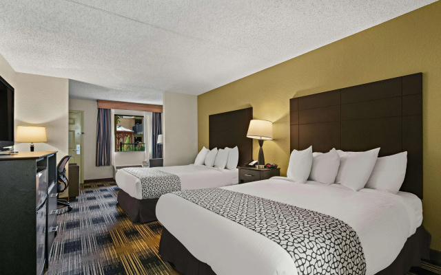 photo 3 of Best Western Windsor Suites
