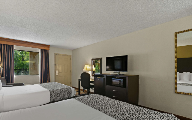 photo 5 of Best Western Windsor Suites