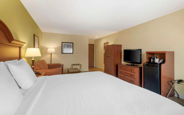 photo 5 of Best Western York Inn