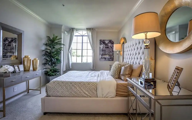 photo 4 of Beverly Hills Condos