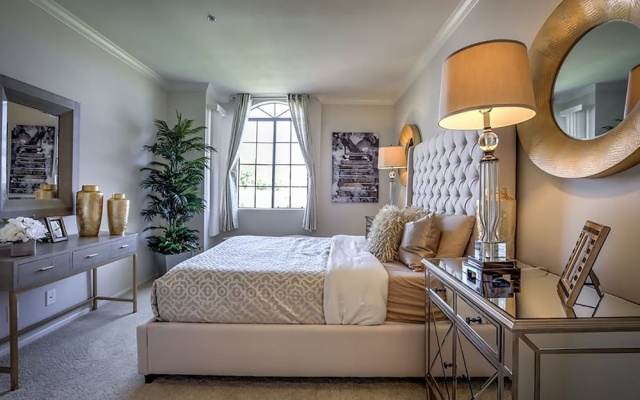 photo 4 of Beverly Hills Privilege