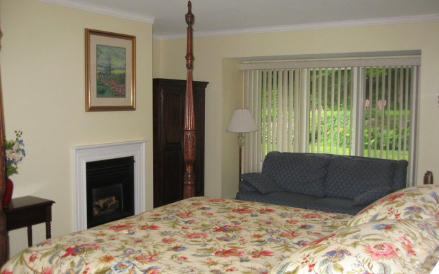 photo 2 of Birch Ridge Inn
