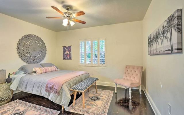 photo 2 of Biscayne Park Vacation Rental w/ Yard!